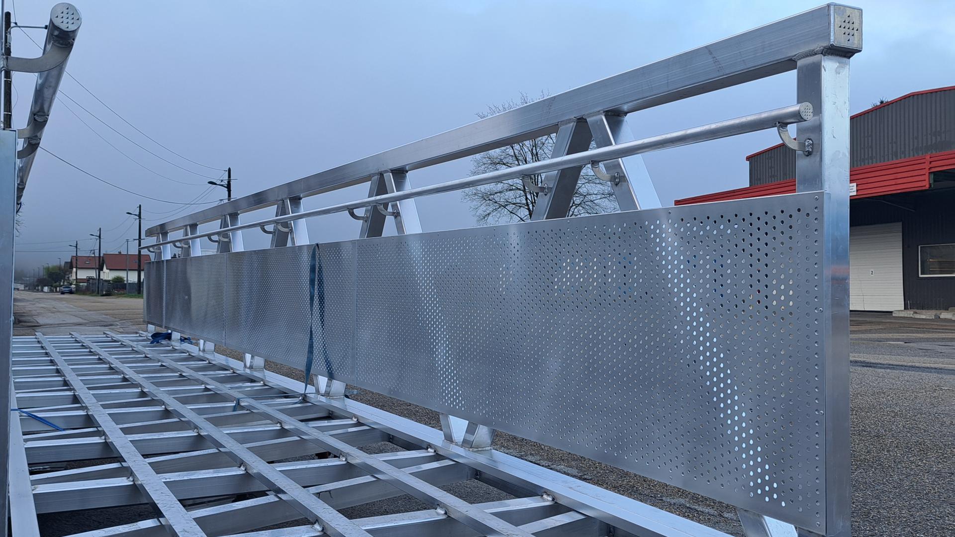 Pliage de tôle pour le bord de Seine baignable