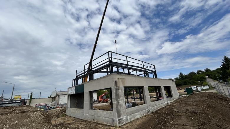Construction d’un bâtiment métallique à Saint-Genis-Laval