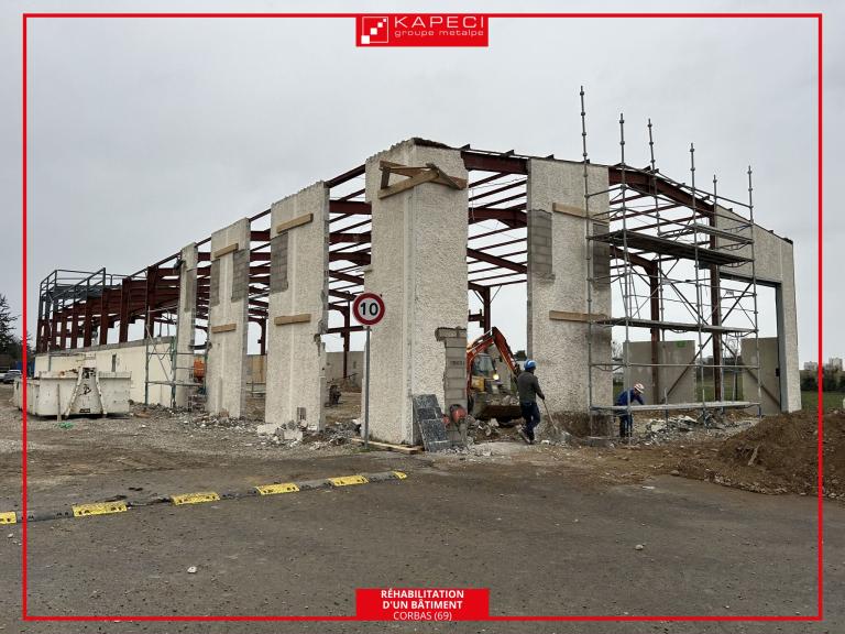 Pose de lisses et pannes sur bâtiment réhabilité