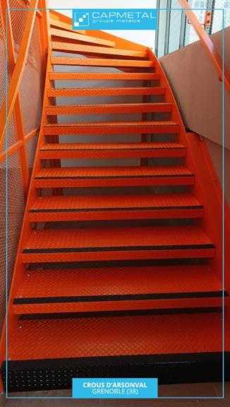 Escaliers métalliques colimaçon pour résidence CROUS Rhône-Alpes"