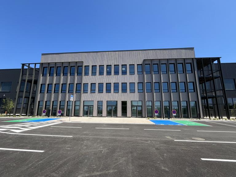 ahd-mionnay-7-68cabd50ef4be864102653-69e1e80aa2b06997419184.jpg