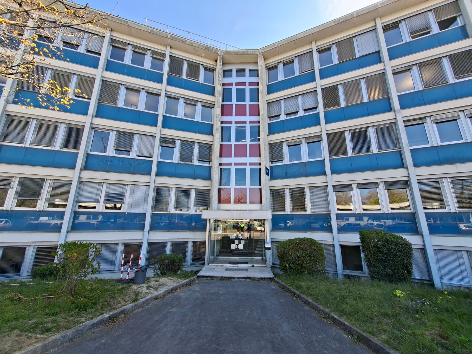 cern-b54-1-680769add0dea829365151.jpg